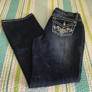 Bootcut Earl Jeans. Size 8. Stretch.